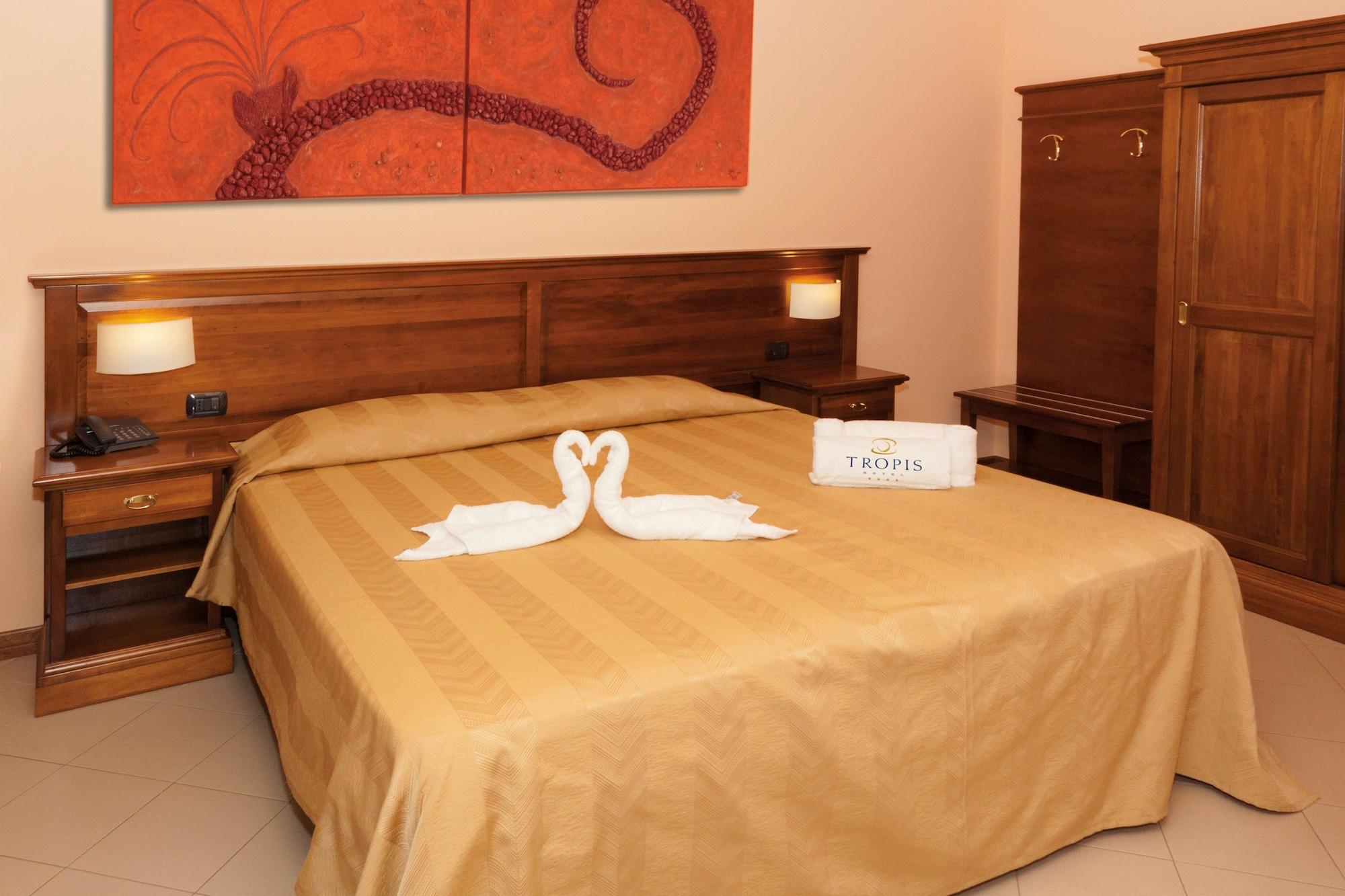 Hotel Tropis Tropea Bagian luar foto