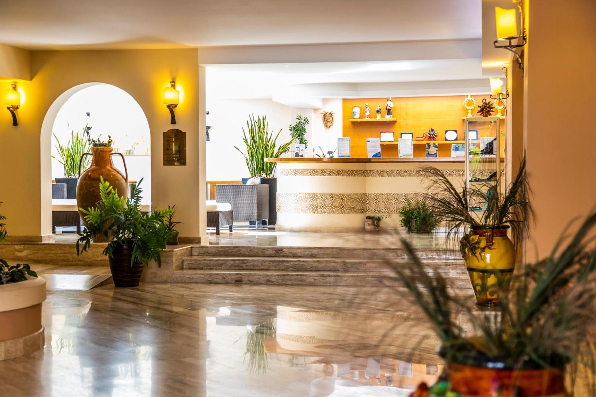 Hotel Tropis Tropea Bagian luar foto
