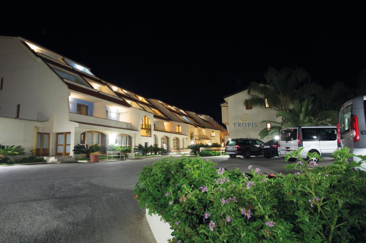 Hotel Tropis Tropea Bagian luar foto